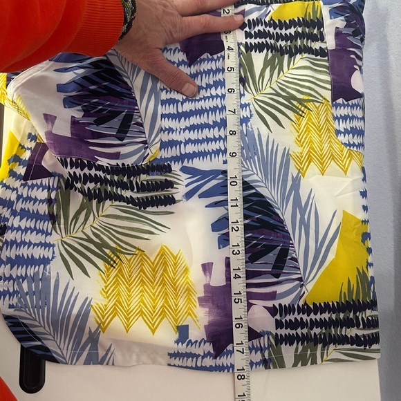 Chico's Abstract Patterned Skort - Picture 9 of 9